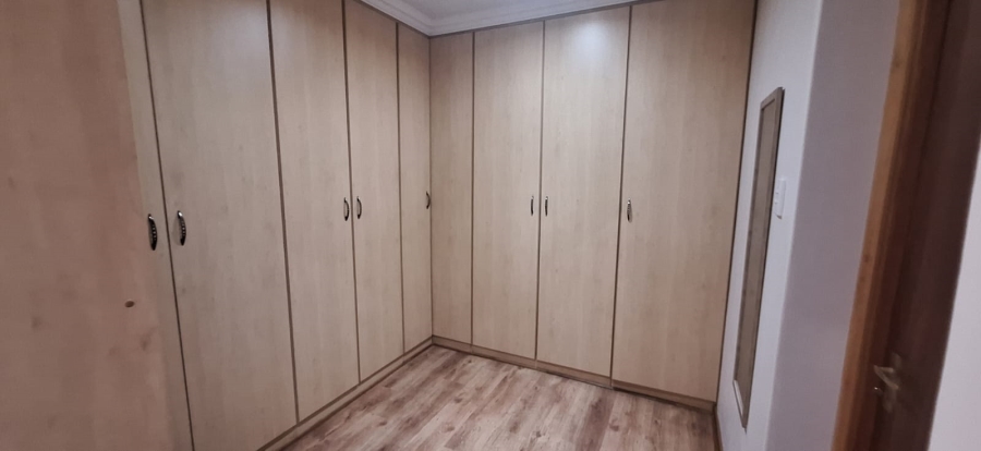 4 Bedroom Property for Sale in Hillcrest Northern Cape